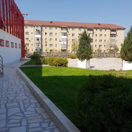 Pensiunea Ghiocela Motru Екстериор снимка